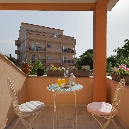 New Cozy Nico 2+1 Pula