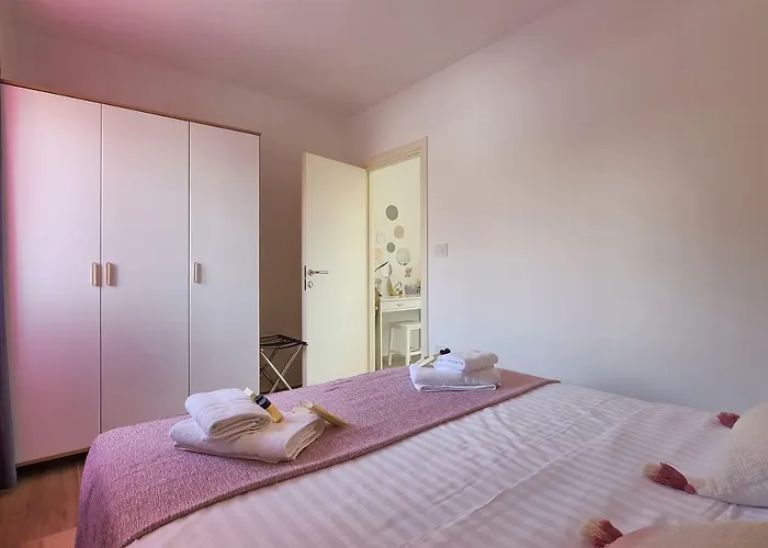 Appartement New Cozy Nico 2+1 Pula