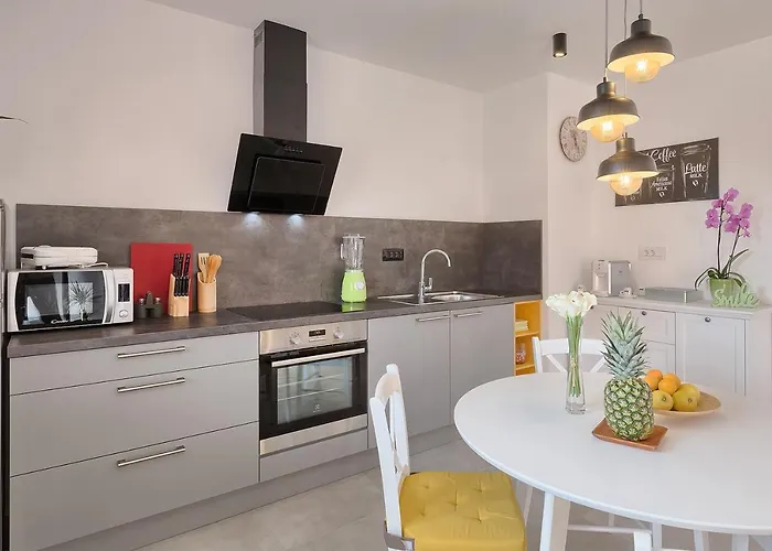 Appartement New Cozy Nico 2+1 Pula